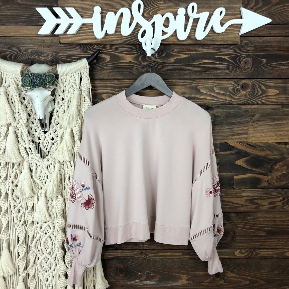 Harper Heritage | Floral Lattice Lace Balloon Sleeve Top